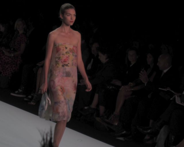 runway look at Isaac Mizrahi runway look at Isaac Mizrahi
