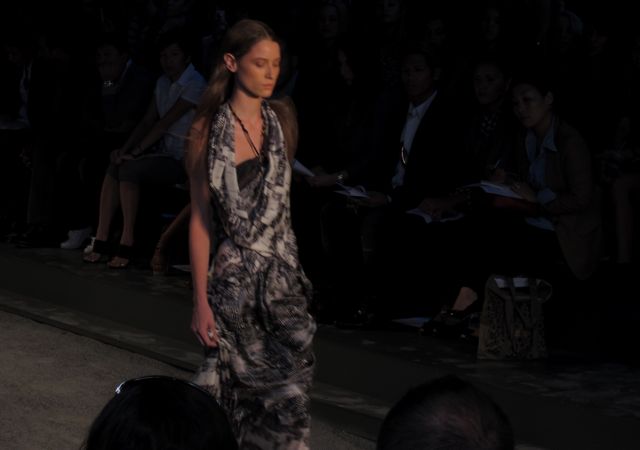 runway look at Edun runway look at Edun