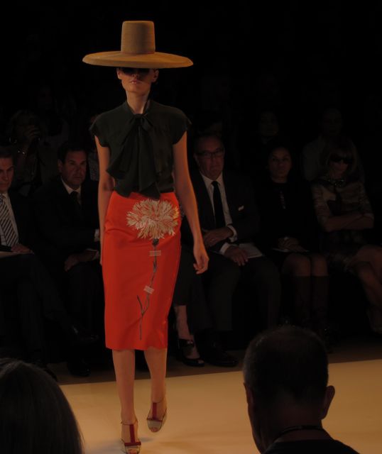 runway look at Carolina Herrera runway look at Carolina Herrera