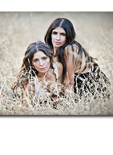 Dynamic Beauty Duo: The Bender Sisters 