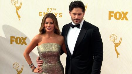Sofía Vergara on Her Divorce, Ryan Gosling Becomes a Meme, Awards Show Jokes Fall Flat, and More
