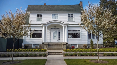 Top 10 Tips for Staging Your Home to Sell