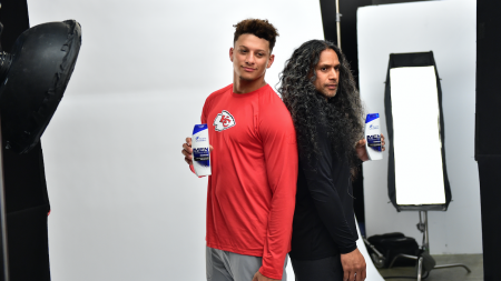 Patrick Mahomes, Troy Polamalu, Head & Shoulders, NFL, shampoo, hair
