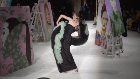 Christian Siriano, NYFW, Lucy Liu, Alicia Silverstone, Meghan Trainor, Sarah Michele Gellar, Larsen Thompson, Ashley Graham, Jeannie Mai, Fashion, lifeminute, lifeminute.tv