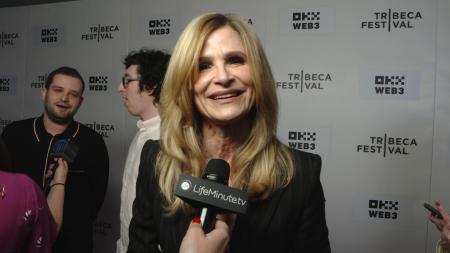 Kyra Sedgwick Turns 60