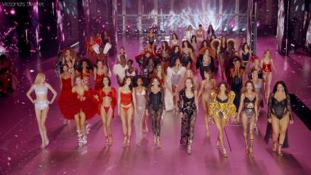 Tyra Banks, Cher, Kate Moss, Bella Hadid and more stun at the 2024 Victoria’s Secret Fashion Show