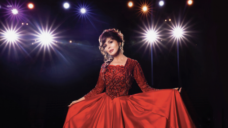 Marie Osmond Shares Some Much-Needed Holiday Joy with a New Album, Movie, and Christmas Tour