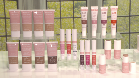 COVERGIRL Clean Fresh Collection, Colab Dry Shampoo, YOOFORIC, YOOFORIC chewing gum, dry shampoo, COVERGIRL, Beauty, spring beauty, spring wellness, wellness, lifeminute, lifeminute.tv