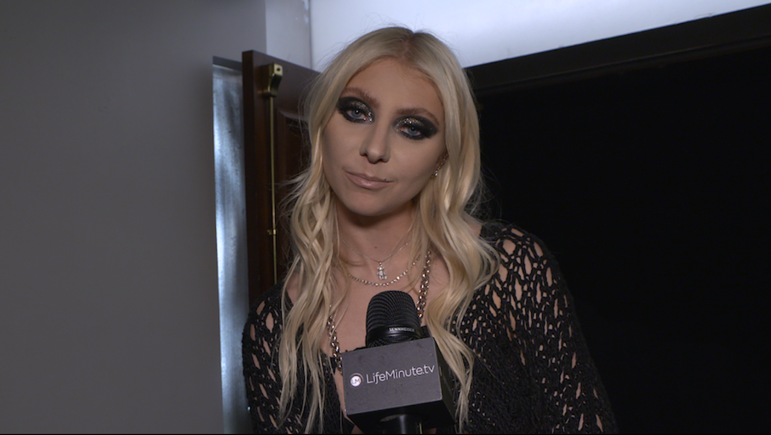 taylor momsen semana de la moda 2023