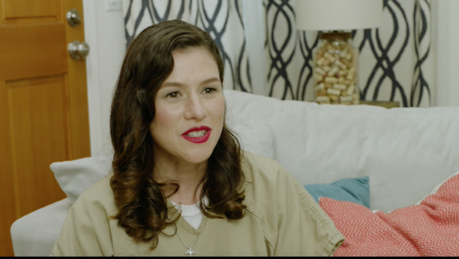 "Orange is the New Black" Star Yael Stone Surprises Fan | LifeMinute TV