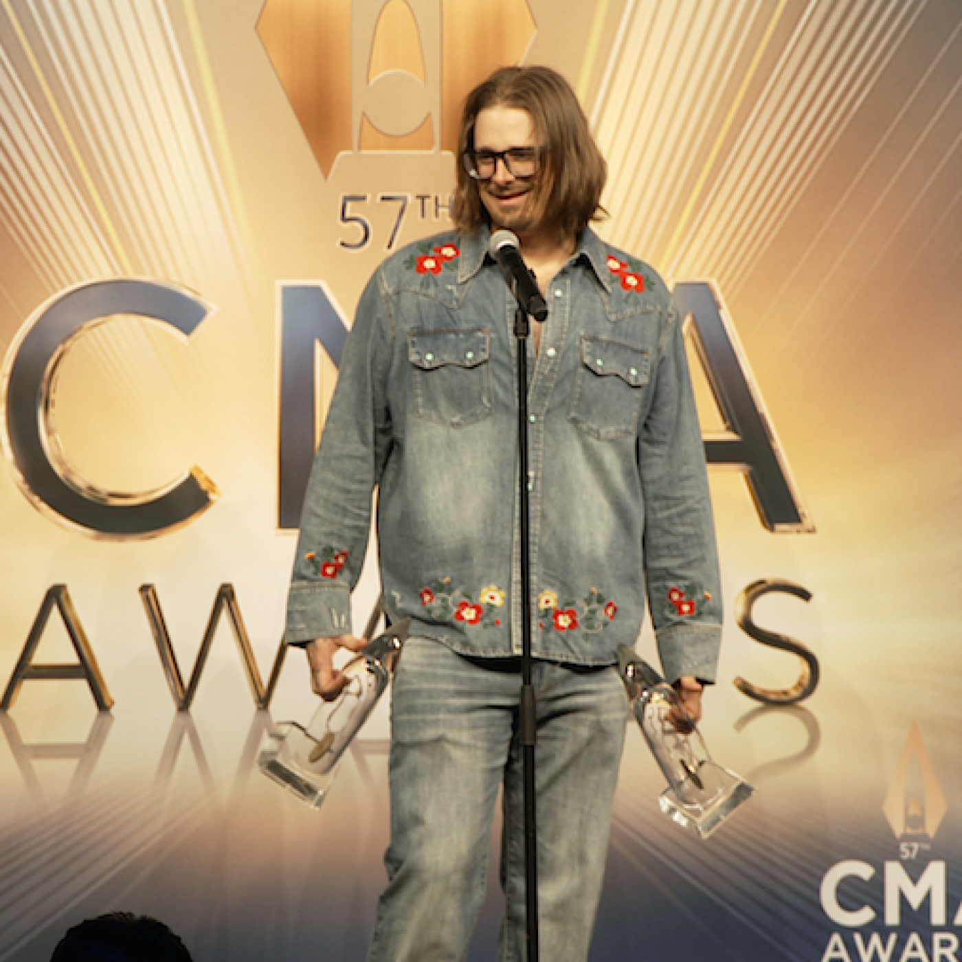 HARDY Reflects on Writing Career Changing and CMA-Winning Song, "Wait in the Truck" episode artwork
