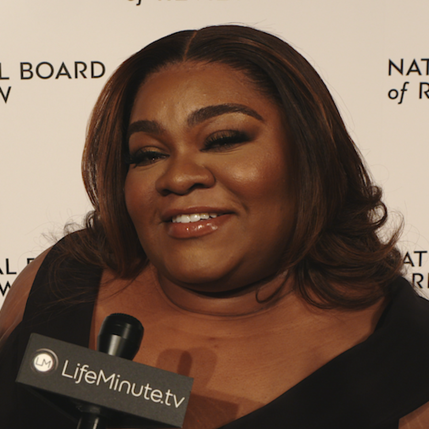 Da'Vine Joy Randolph Compares Her Approach to Broadway and Film episode artwork