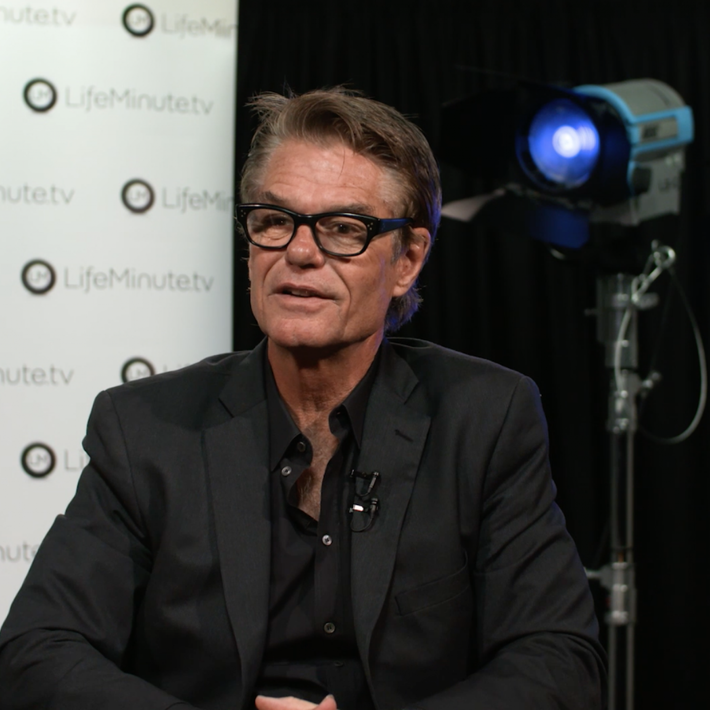 Harry Hamlin Talks Latest Off-Broadway Play, Passion Projects and the Only Way He Cheats on Wife, Lisa Rinna episode artwork