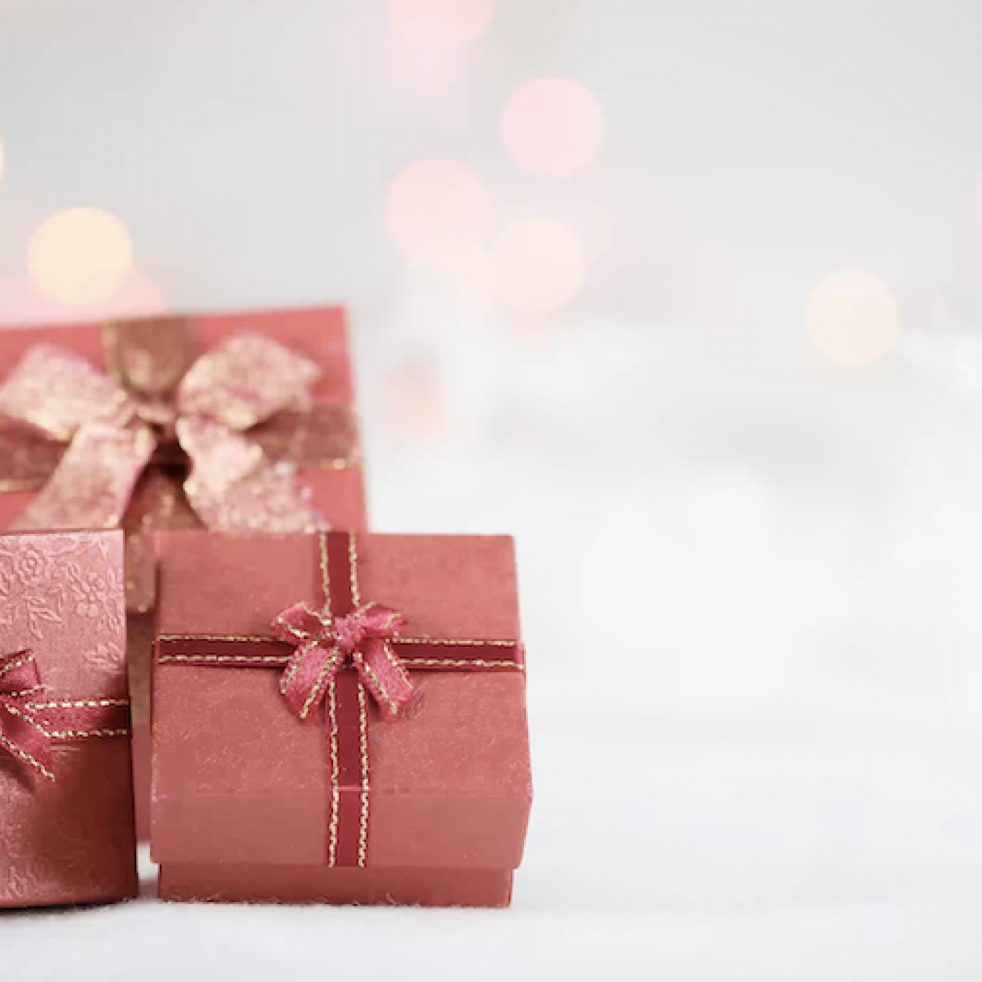 Holiday Gifts Everyone Will Love episode artwork