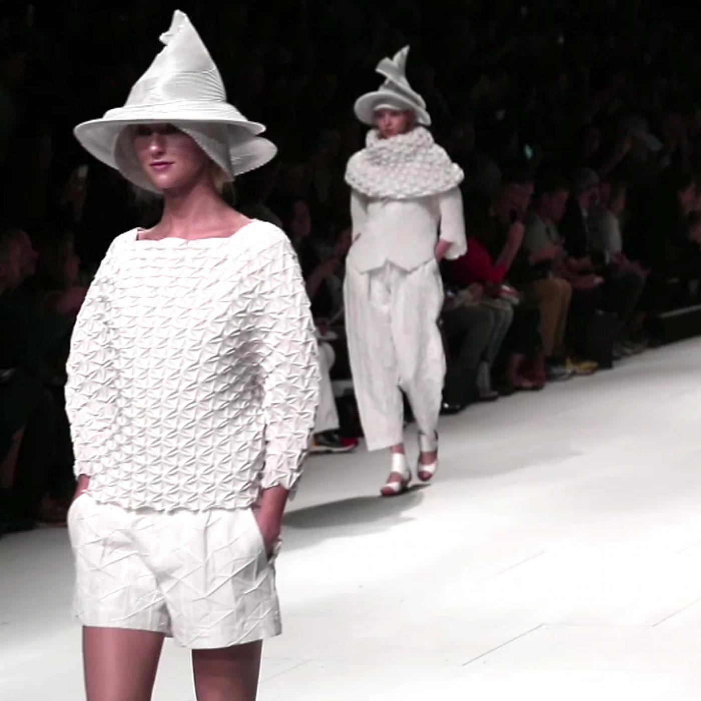 LifeMinute Podcast: Beauty and Fashion