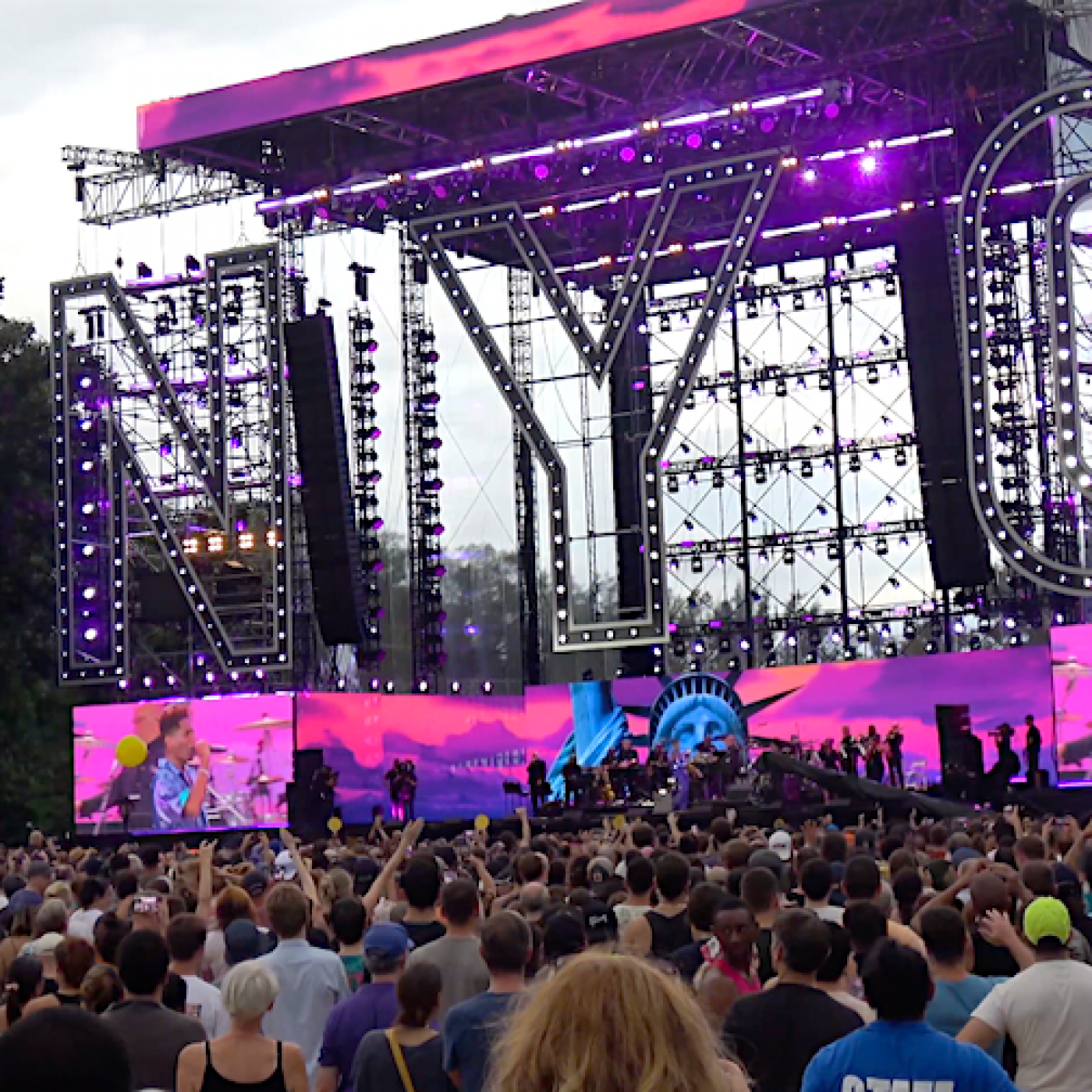 NYC Homecoming Concert Ends Abruptly Due to Storm Henri episode artwork