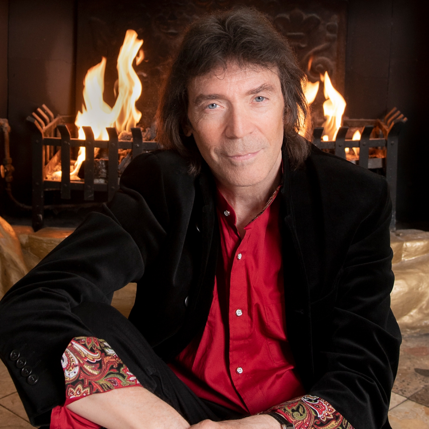 Famed Prog-Rock Guitar Virtuoso Steve Hackett Takes Us All Around The World Without Ever Having to Leave Home episode artwork