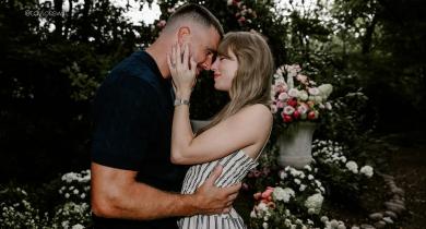 Taylor Swift and Travis Kelce are engaged