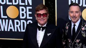 Elton John deals with major vision loss after severe eye infection