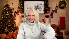 Kristin Chenoweth Dishes on Holiday Plans Beauty Tips Favorite Roles 20 Years of Wicked and What s Next for Her