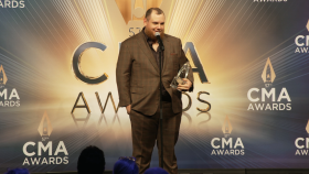 Luke Combs Praises Fast Car Singer Tracy Chapman After He Wins CMAs Single of the Year for His Hit Cover of the Song
