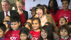 Carly Rae Jepsen JCPenney and The Y Team Up to Spread Holiday Joy to Local NYC Communities