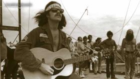 Singer-songwriter Country Joe McDonald passes at 84 