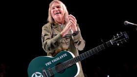 Mike Peters, frontman of The Alarm, dies at 66 after battle with cancer