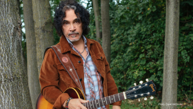 John Oates Puts His Music to a Good Cause