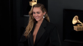 Jamie Lee Curtis Turns 67, Mark Ruffalo 58, Scarlett Johansson is 41, Miley Cyrus 33, Hailey Bieber Celebrates 29